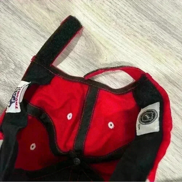 Detroit Red Wings NHL Hockey Hat Baseball Cap Strap Back Fan Favorite Adult OS - Picture 6 of 8